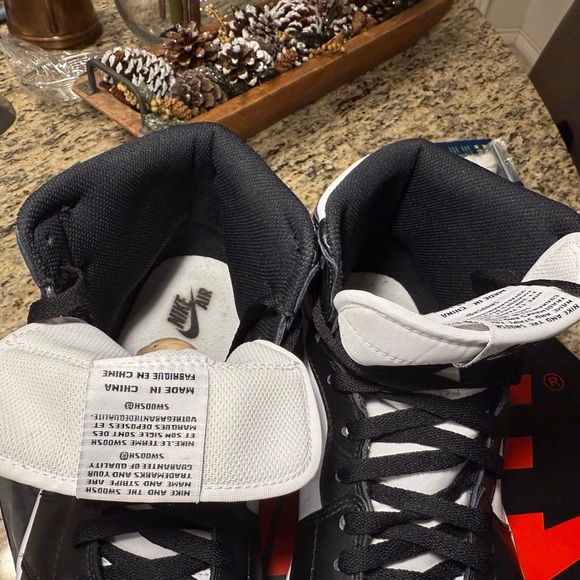 Jordan Retro 1 OG High Black & White 2014 - Picture 9 of 10